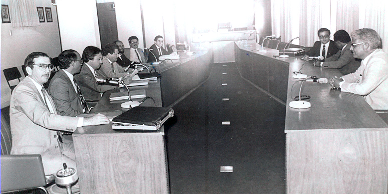 Carregando foto (1988)