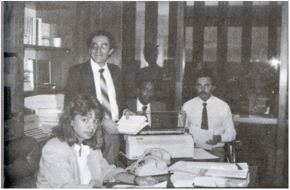 Carregando foto (1988)